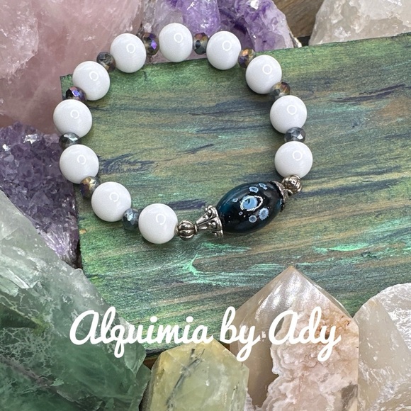 12mm chunky milky White Jade beaded handmade bracelet - Picture 1 of 7